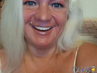 Molligspielle’s BongaCams Profile Image