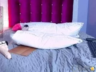 Picture of hornysweetebony from Camsoda