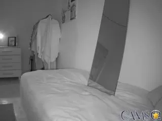 voyeurcam-julmodels-greybed-2’s Camsoda Profile Image