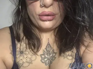 IvyBelle_MilfUK&rsquo;s Streamate Profile Image