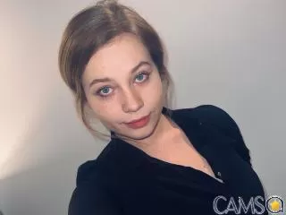 Picture of holly-desire from XloveCam