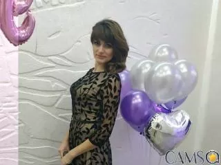 Picture of LisaTreds from XloveCam